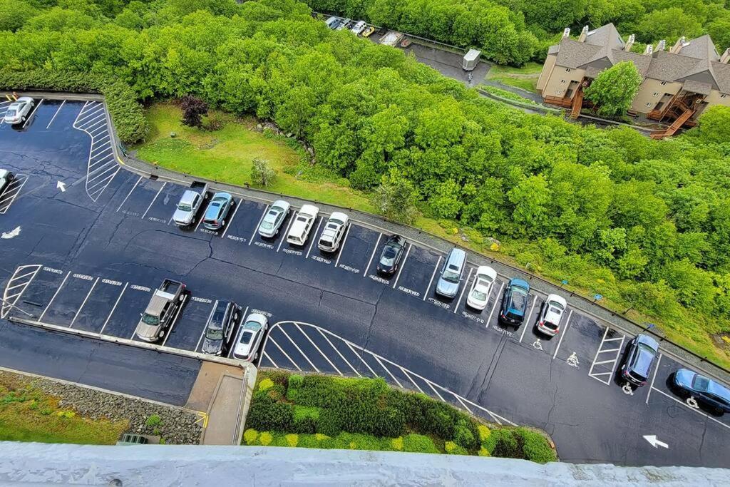 Altitude Adjustment atop Sugar Mountain at Sugar Top Bagian luar foto